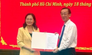 PGS, TS. Trần Hoàng Ngân làm Thư ký cho đồng chí Nguyễn Văn Nên, Bí thư Thành ủy TP. Hồ Chí Minh